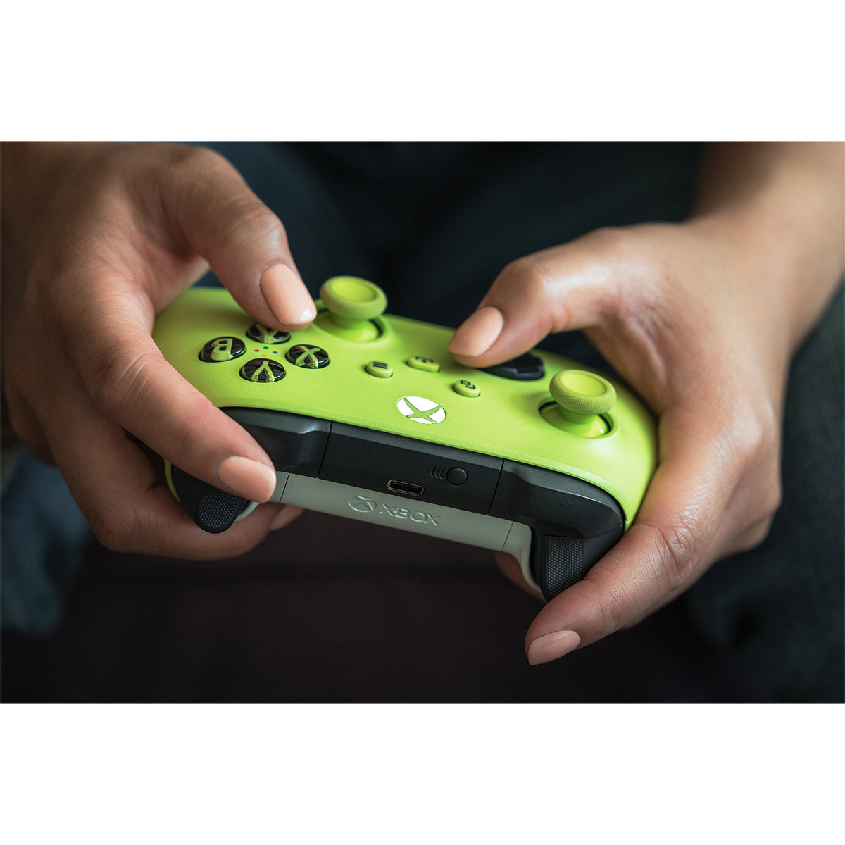 Microsoft Xbox Wireless Controller in Green / Mint