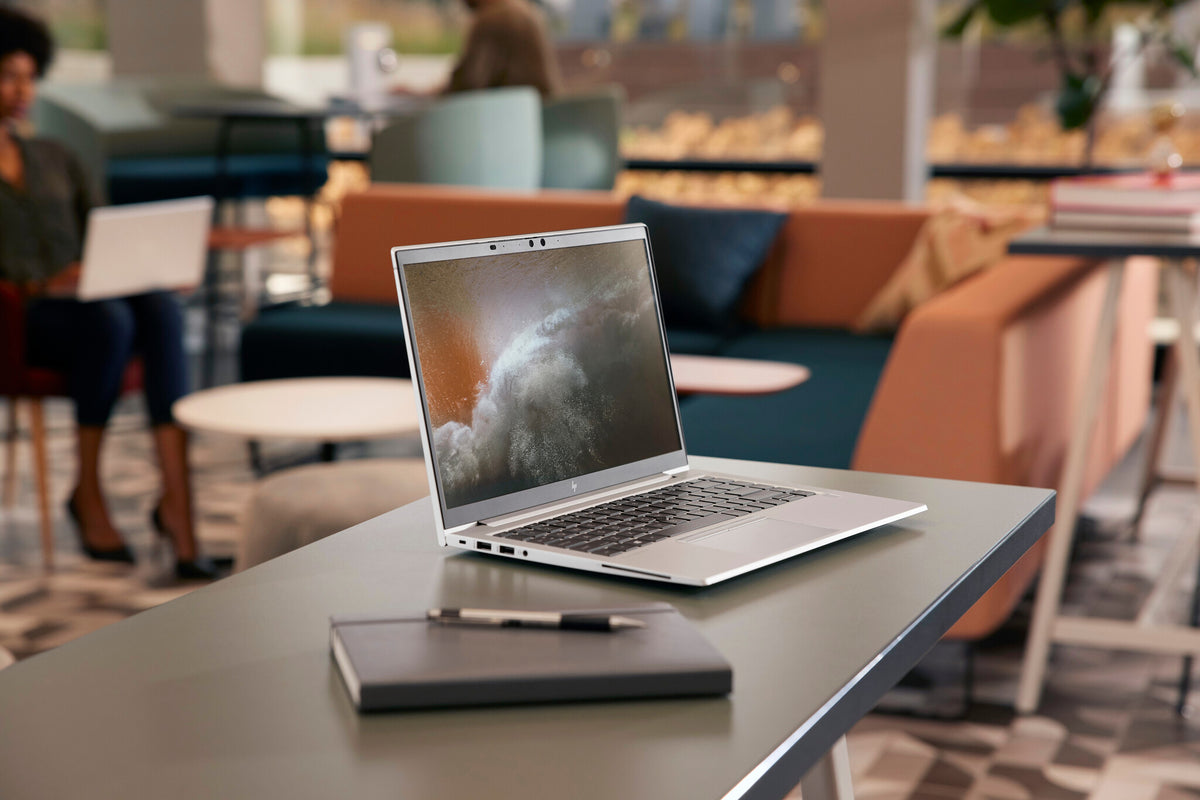 HP EliteBook 845 G8 Laptop - 35.6 cm (14&quot;) - AMD Ryzen™ 5 5600U - 8 GB DDR4-SDRAM - 256 GB SSD - Wi-Fi 5 - Windows 10 Pro - Silver