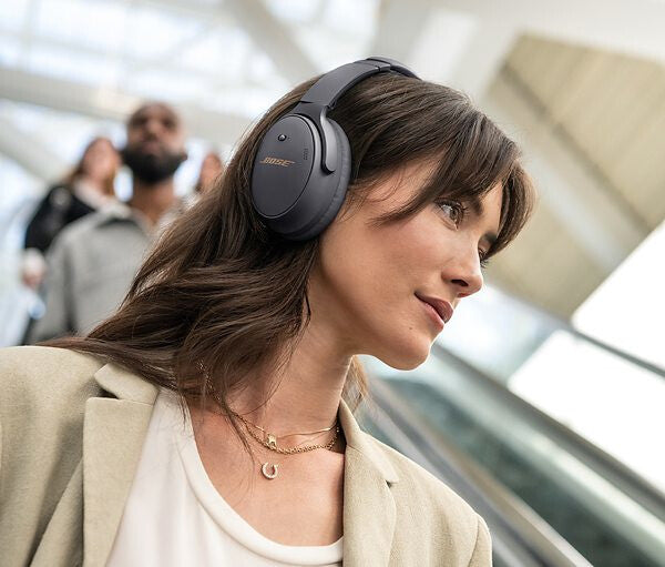 Bose QuietComfort 45 - Wired & Wireless Bluetooth Headset in Grey