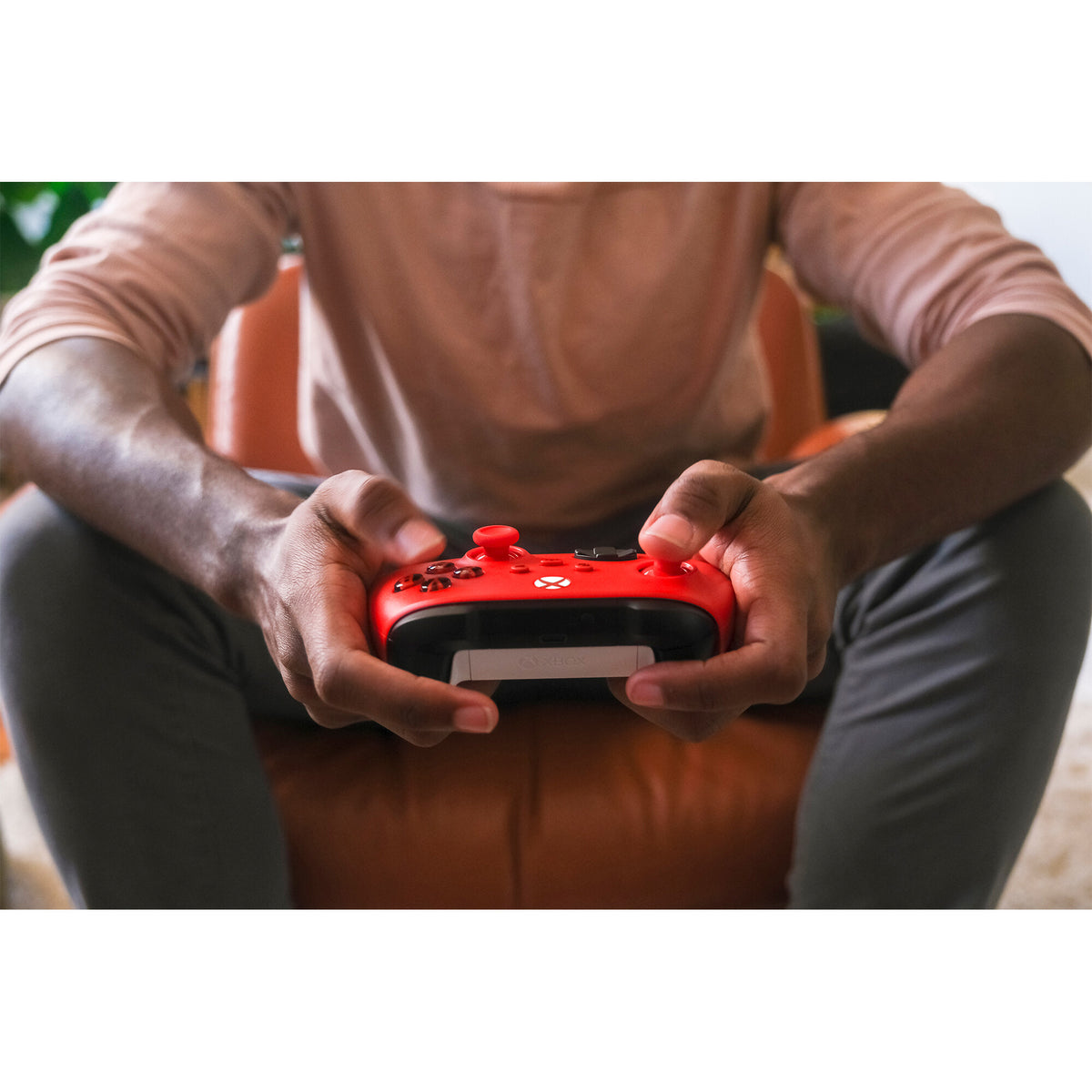 Microsoft Xbox Wireless Controller in Red