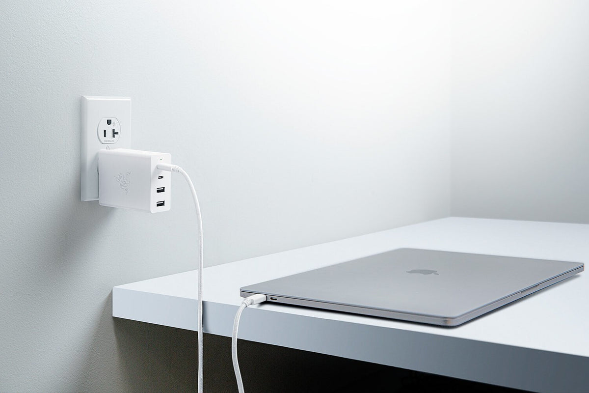 Razer USB-C 130W GaN Charger in White