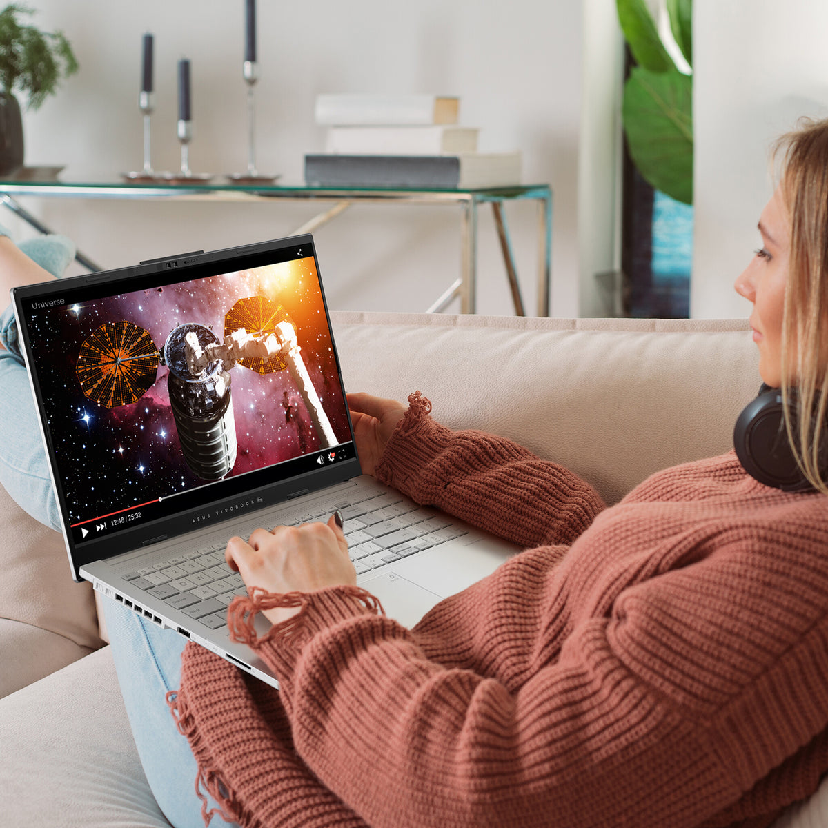 ASUS Vivobook Pro 15 OLED Laptop - 39.6 cm (15.6&quot;) - Intel Core Ultra 9 185H - 16 GB DDR5-SDRAM - 1 TB SSD - NVIDIA GeForce RTX 4060 - Wi-Fi 6E - Windows 11 Home - Grey