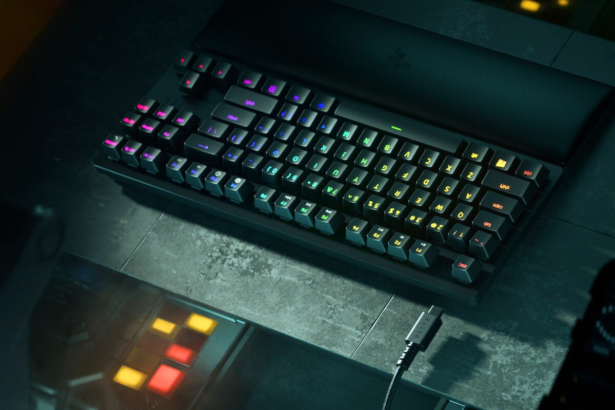 Razer Huntsman V2 Tenkeyless - QWERTY - USB Linear Optical Red Switch Opto-mechanical Keyboard