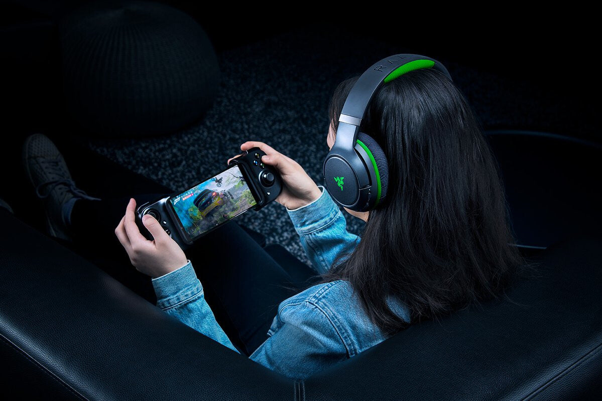 Razer Kaira Pro - Wired & Bluetooth Wireless Gaming Headset