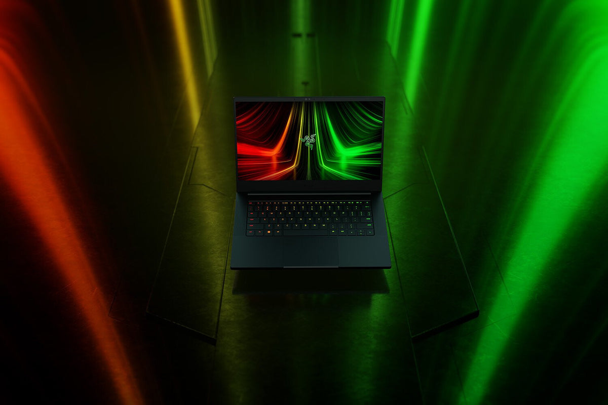 Razer Blade 14 Laptop - 35.6 cm (14&quot;) - AMD Ryzen™ 9 6900HX - 16 GB DDR5-SDRAM - 1 TB SSD - NVIDIA GeForce RTX 3070 Ti - Wi-Fi 6E - Windows 11 Home - Black