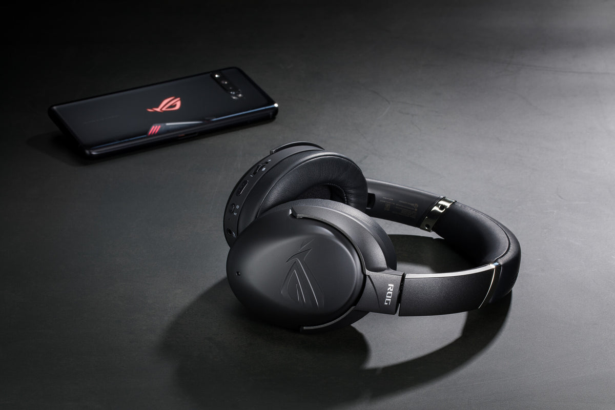 ASUS ROG Strix Go BT - Wired & Wireless Bluetooth Gaming Headset in Black