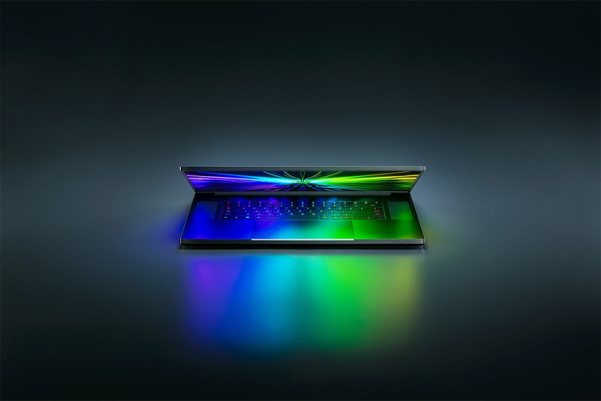 Razer Blade 18 Laptop - 45.7 cm (18") - Intel® Core™ i9-14900HX - 32 GB DDR5-SDRAM - 1 TB SSD - NVIDIA GeForce RTX 4070 - Wi-Fi 7 - Windows 11 Home - Black