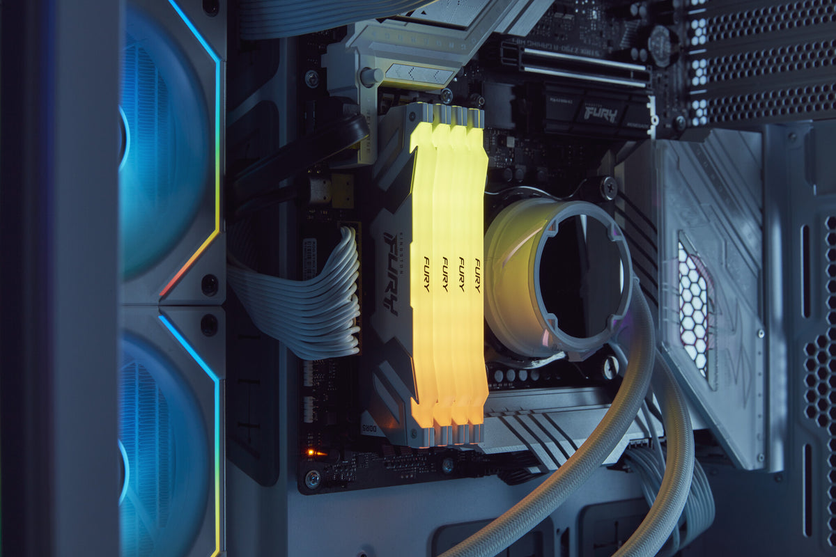 Kingston Technology FURY Renegade RGB - 32 GB 1 x 32 GB DDR5 6000MT/s memory module