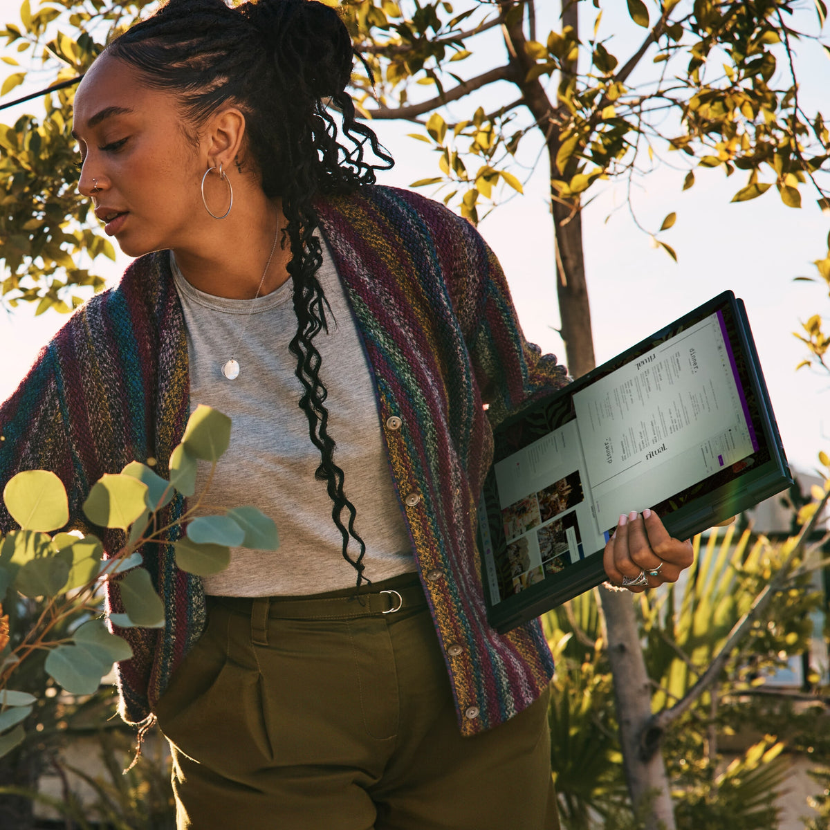 HP ENVY x360 Hybrid (2-in-1) - 39.6 cm (15.6&quot;) - Touchscreen - AMD Ryzen™ 5 7530U - 8 GB LPDDR4x-SDRAM - 512 GB SSD - Wi-Fi 6E - Windows 11 Home - Black