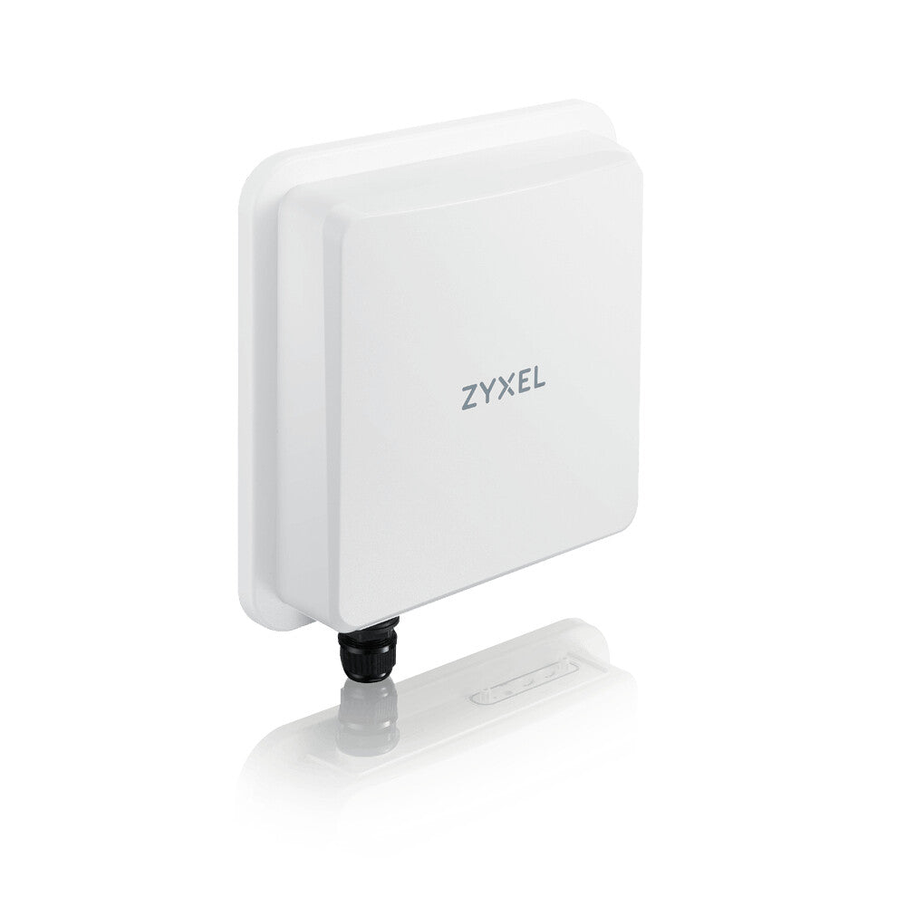 Zyxel FWA710 - Multi-Gigabit Ethernet Dual-band (2.4 GHz / 5 GHz) 5G wireless outdoor router in White