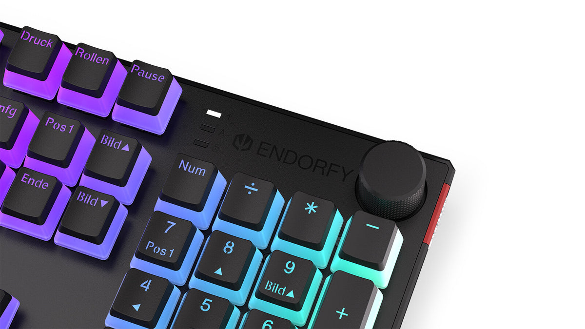 ENDORFY Thock - USB Wired RGB Mechanical Keyboard in Black (QWERTZ German)