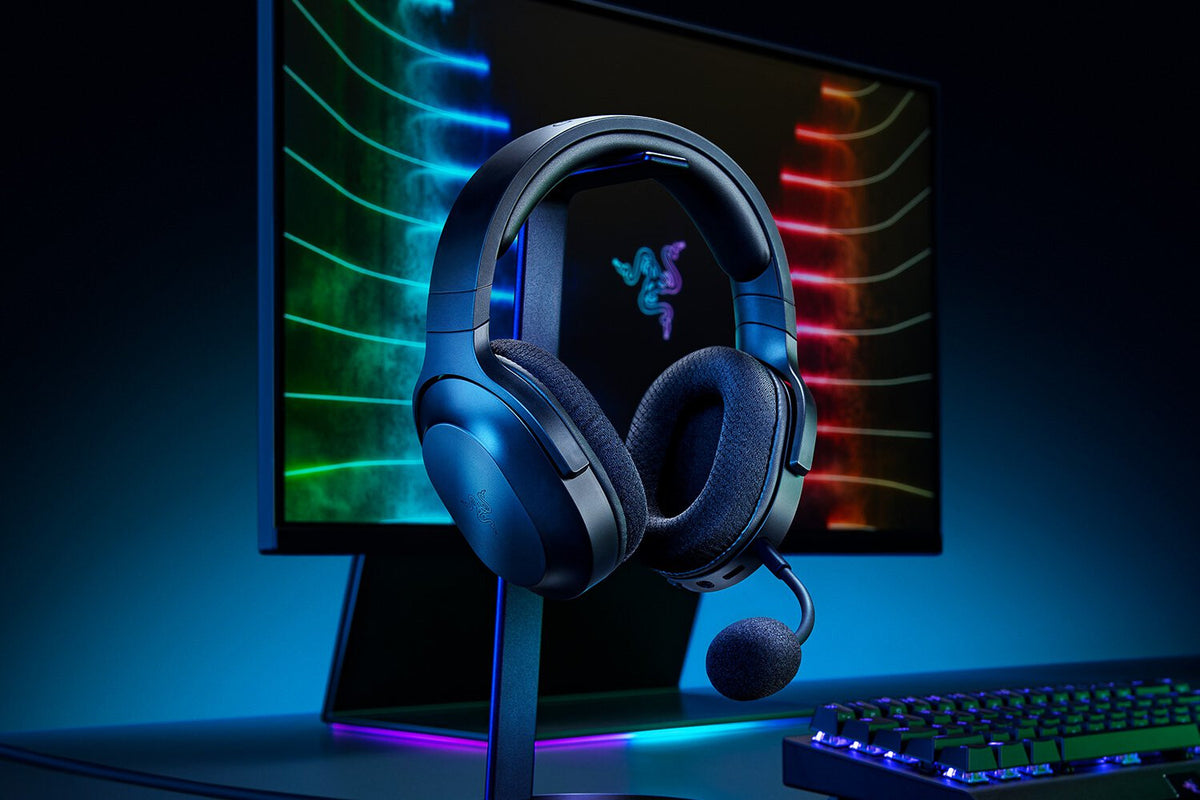 Razer Barracuda X - USB Type-C Wired & Wireless Bluetooth Gaming Headset in Black