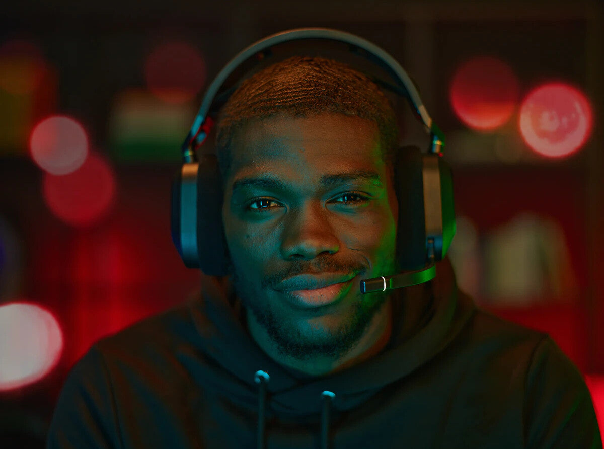 Corsair HS80 - Wireless Gaming RGB Headset in Black