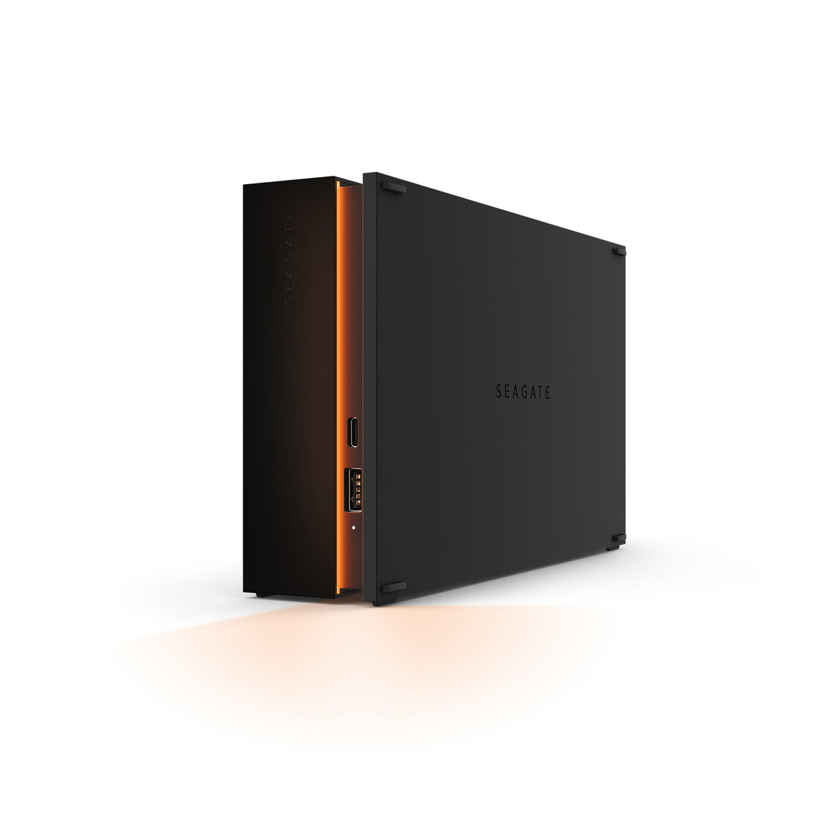 Seagate FireCuda Gaming Hub - External HDD in Black - 16 TB