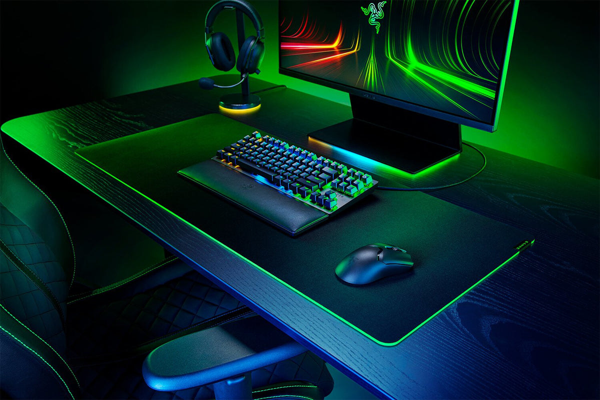 Razer Viper V2 Pro - RF Wireless + USB Type-C Optical Mouse - 30,000 DPI