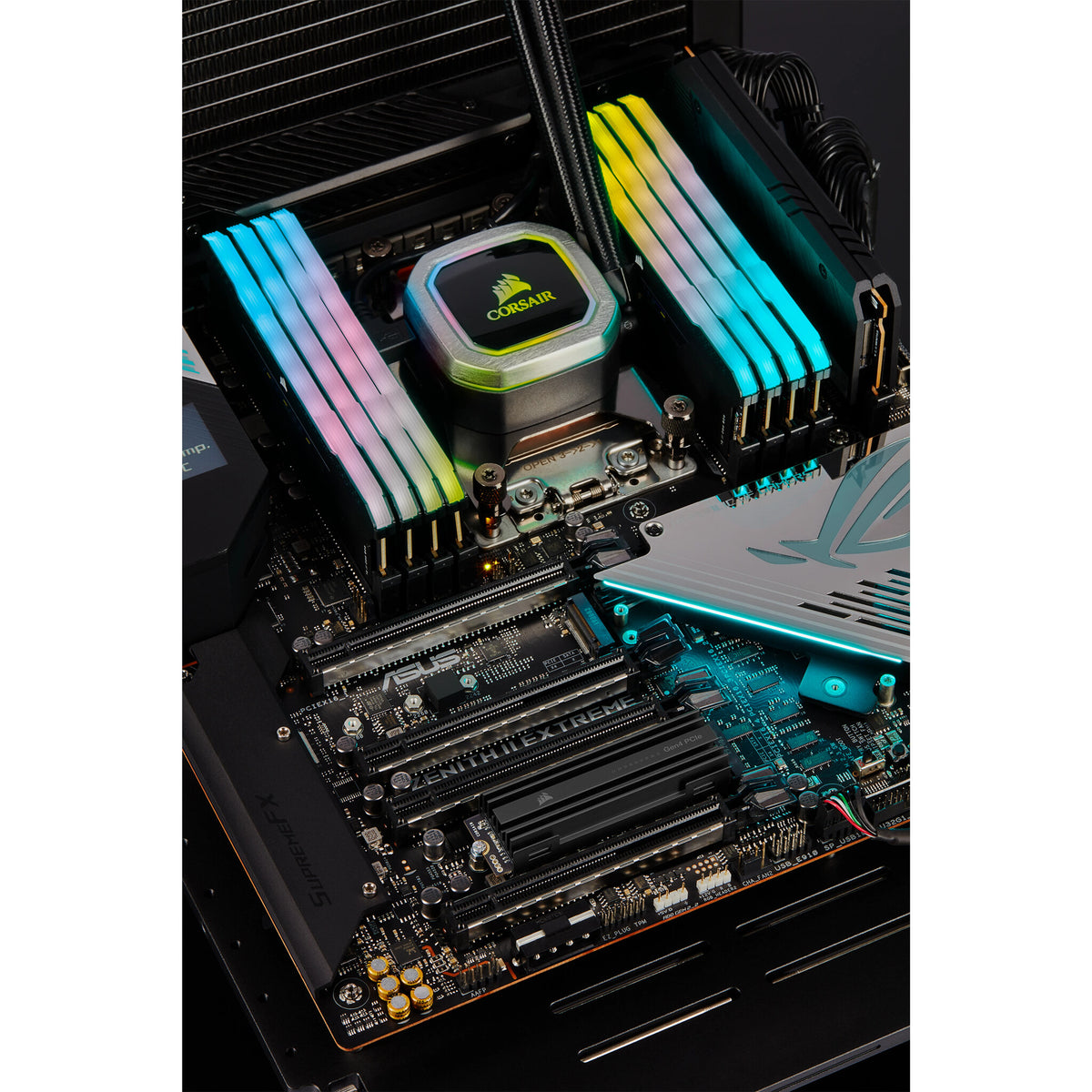 Corsair MP600 PRO - PCI Express 4.0 3D TLC NAND NVMe M.2 SSD - 2 TB