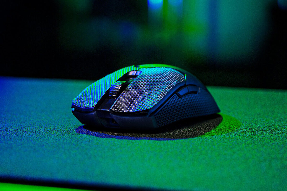 Razer Viper V2 Pro - RF Wireless + USB Type-C Optical Mouse - 30,000 DPI