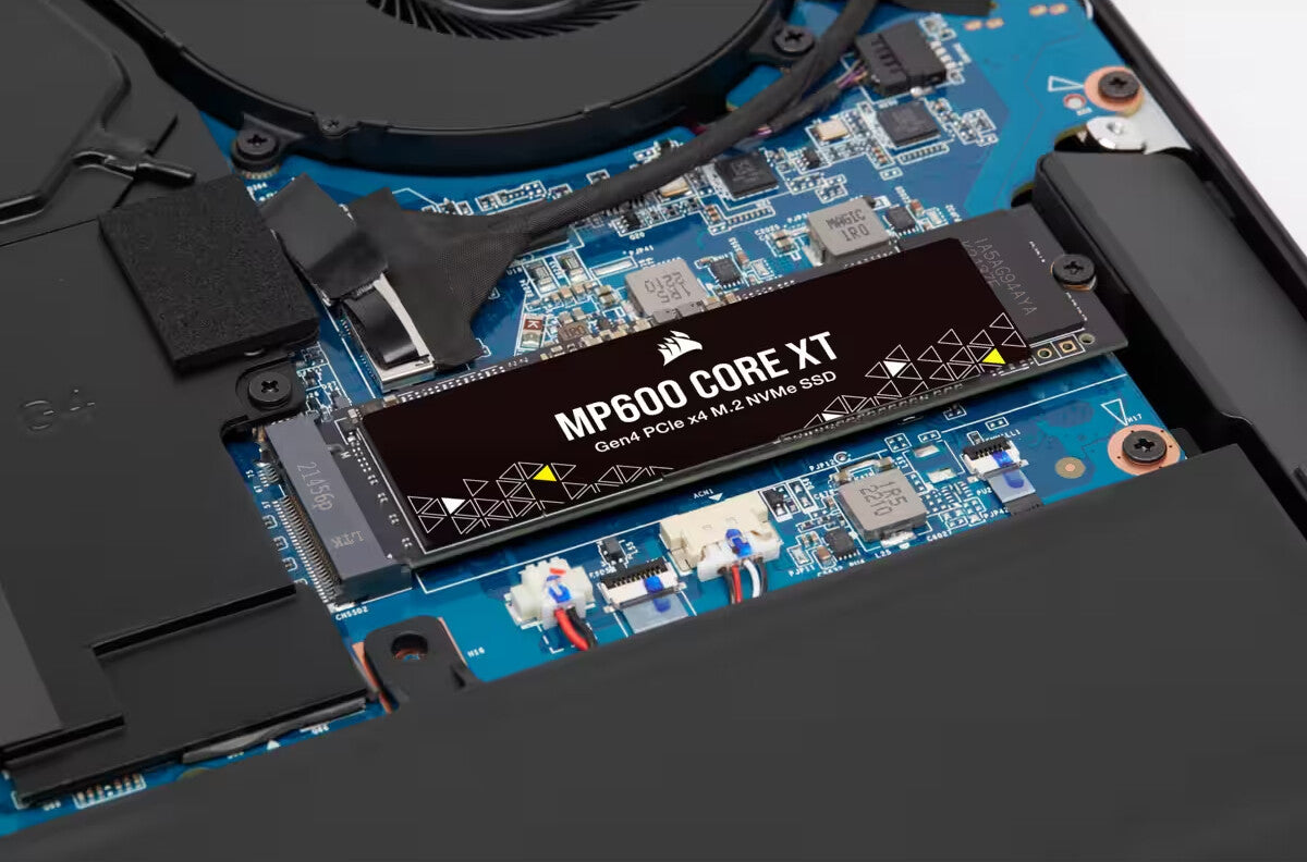 Corsair MP600 CORE XT - PCI Express 4.0 QLC 3D NAND NVMe M.2 SSD - 4 TB
