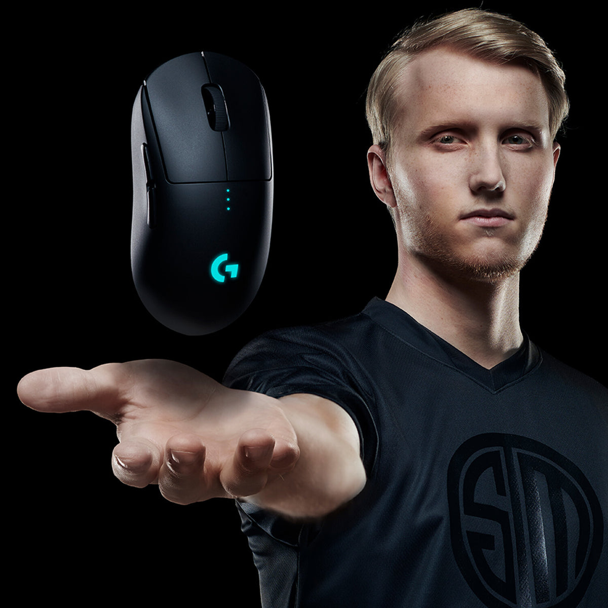 Logitech G - G PRO Wireless Gaming Mouse - 25,600 DPI