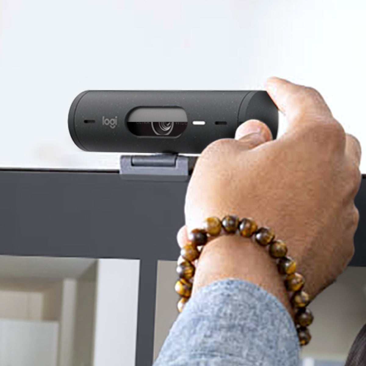 Logitech Brio 500 - 4MP 1920 x 1080p USB webcam in Black