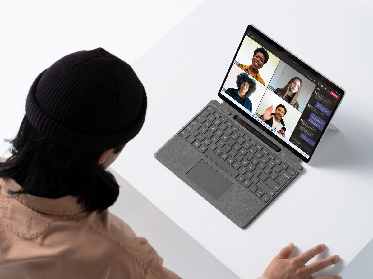 Microsoft Surface Pro 8 - 4G LTE - 512 GB - 33 cm (13") - Intel® Core™ i5 - 16 GB - Wi-Fi 6 - Windows 11 Pro - Platinum